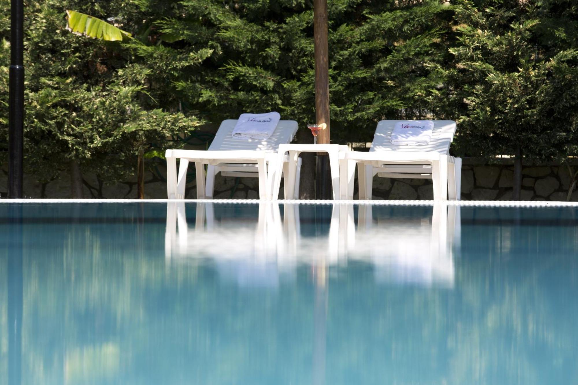 Villa Elia Resort Frinion Bagian luar foto